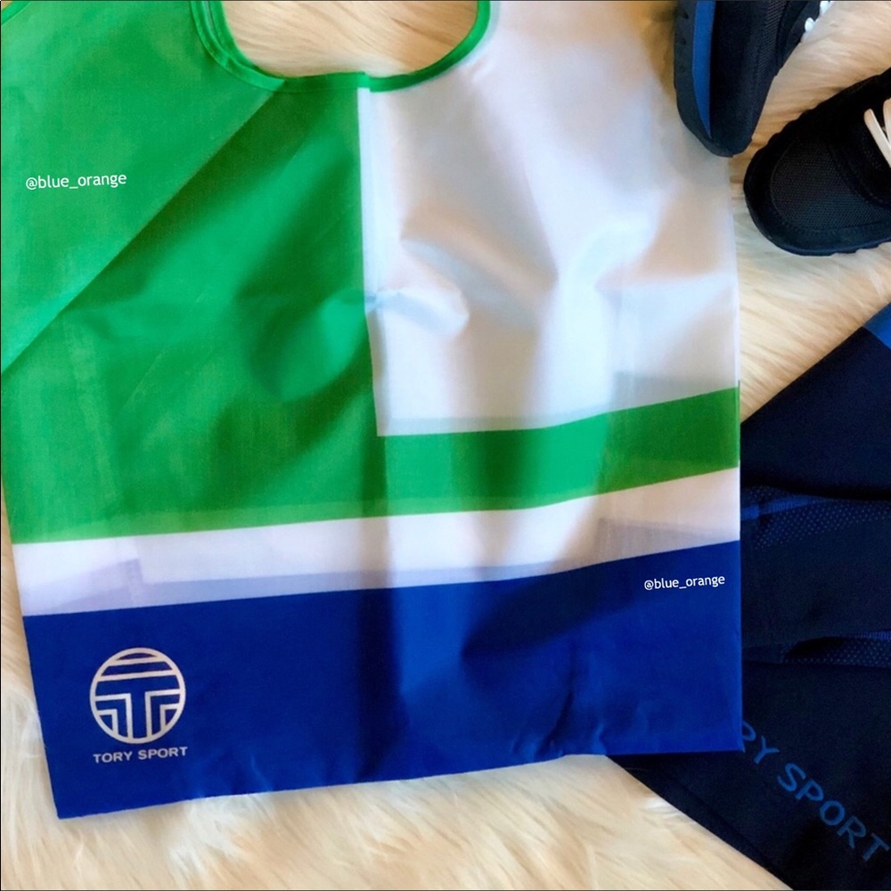 ✨TORY BURCH✨ALL PURPOSE SHOULDER  LIGHTWEIGHT TOTE - Picture 3 of 6